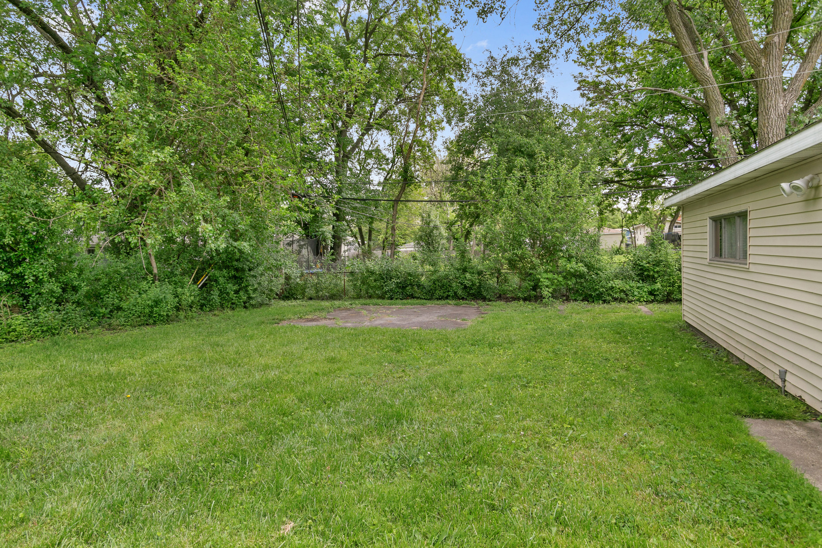15403 Cherry Lane, Markham, IL 60428