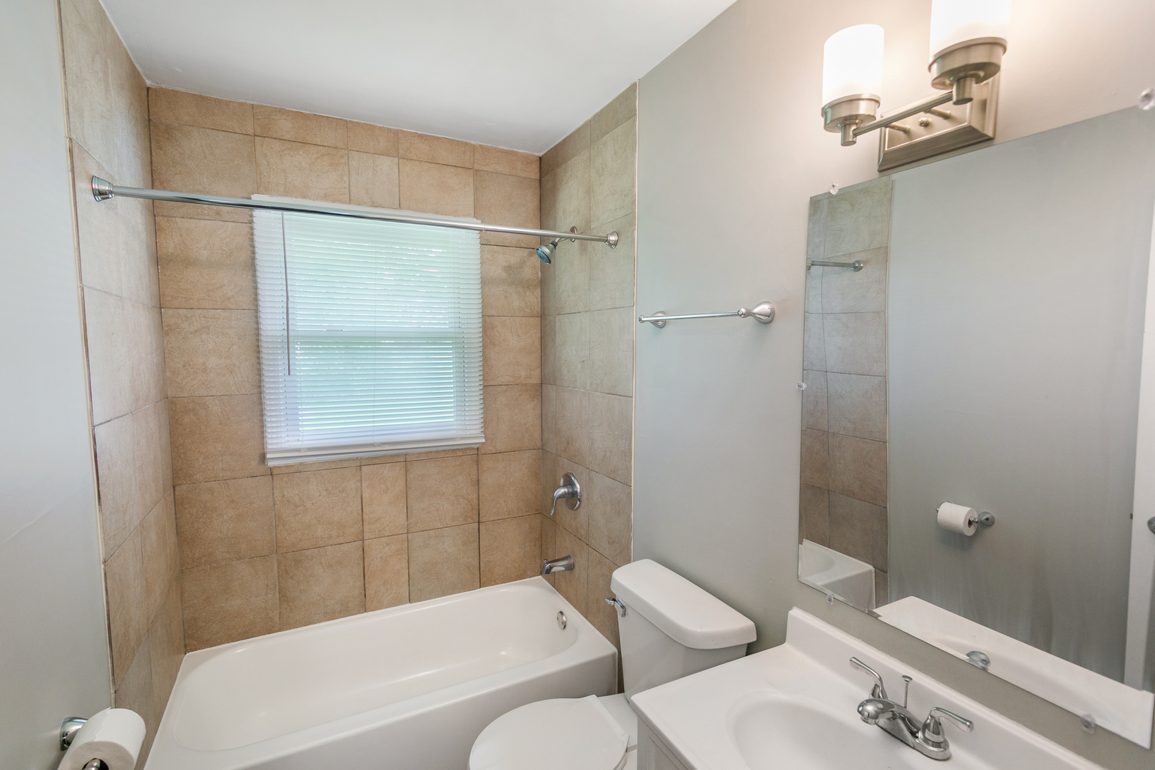 15403 Cherry Lane, Markham, IL 60428