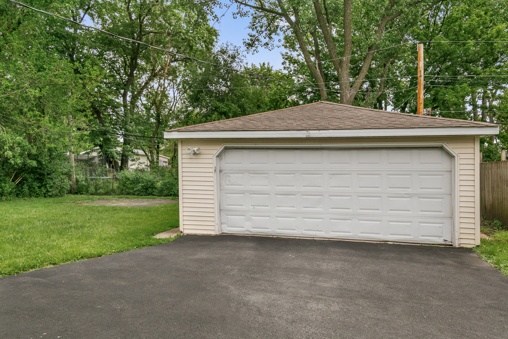 15403 Cherry Lane, Markham, IL 60428