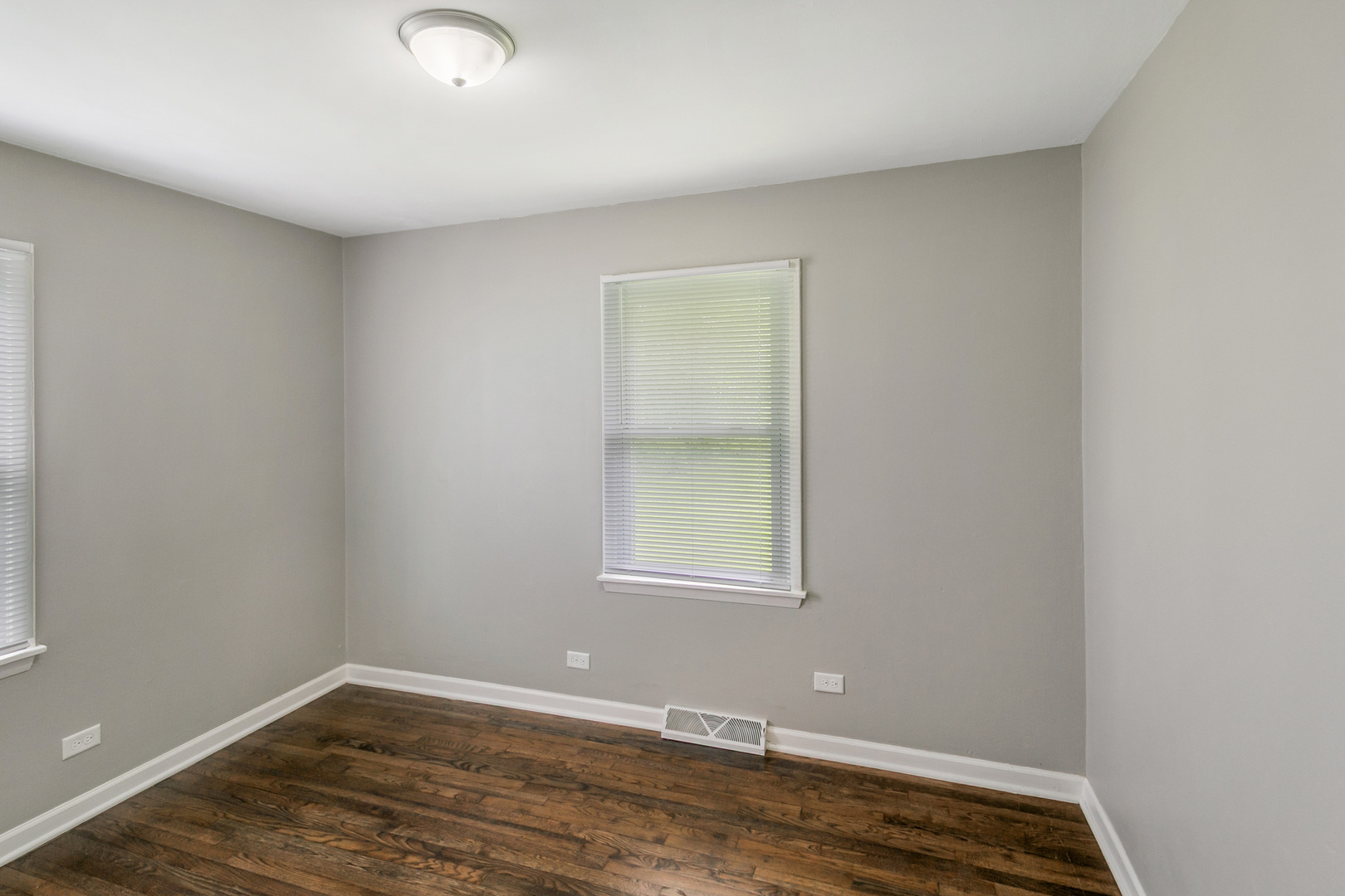 15403 Cherry Lane, Markham, IL 60428