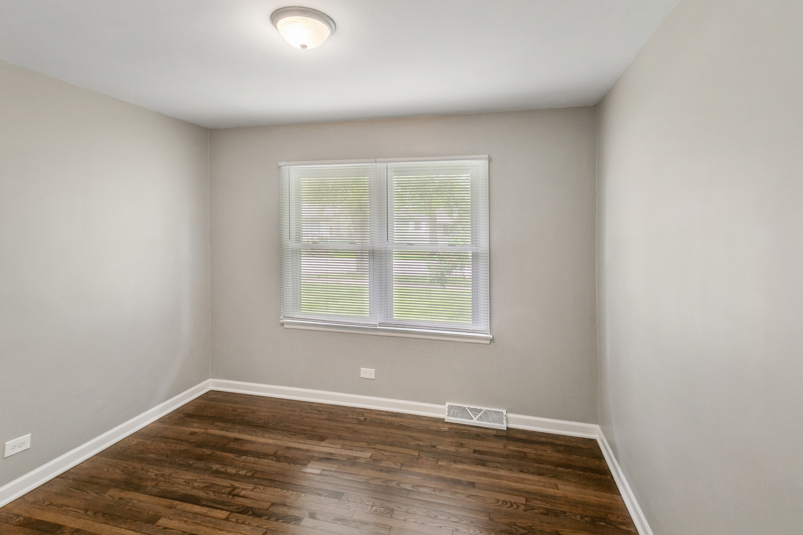 15403 Cherry Lane, Markham, IL 60428