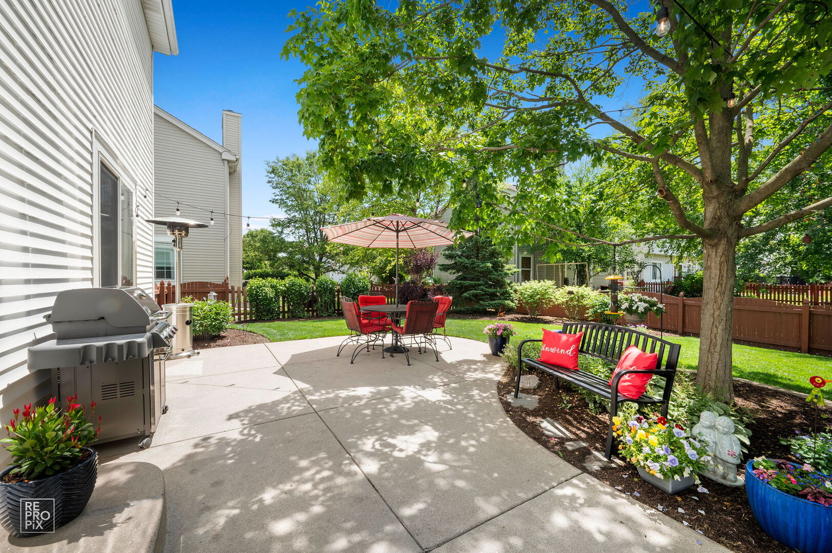 895 Lakestone Lane, Aurora, IL 60504