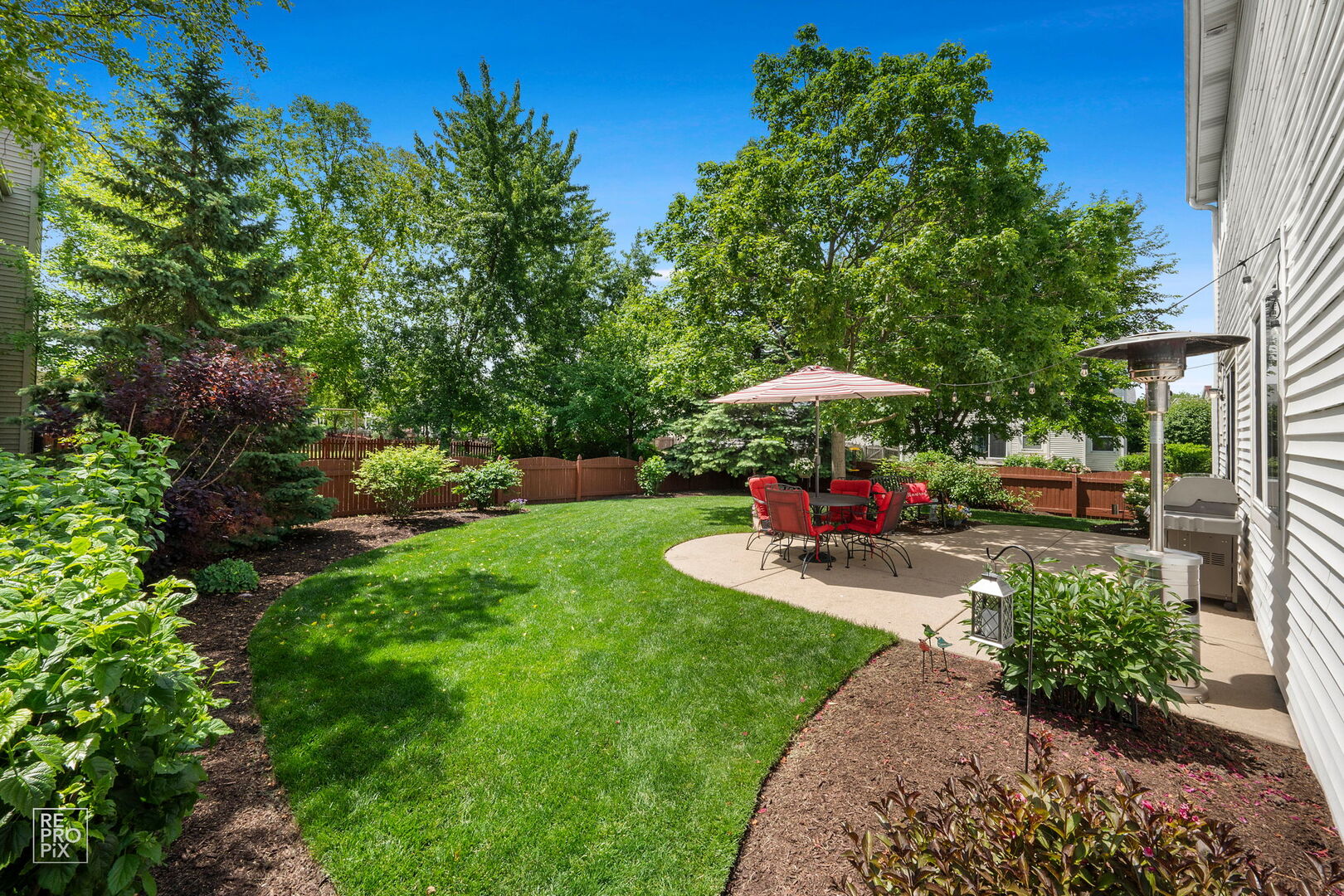895 Lakestone Lane, Aurora, IL 60504