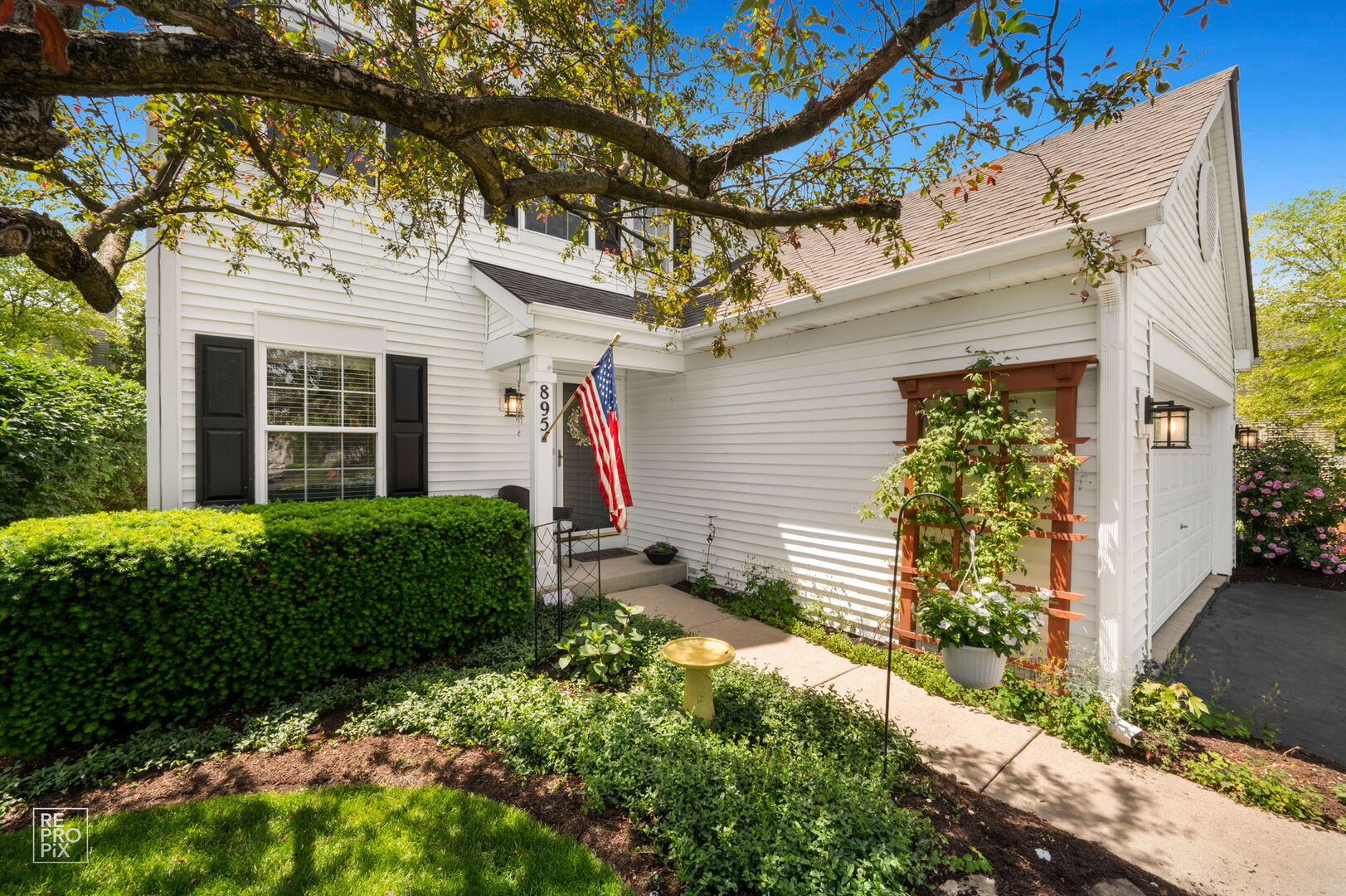 895 Lakestone Lane, Aurora, IL 60504