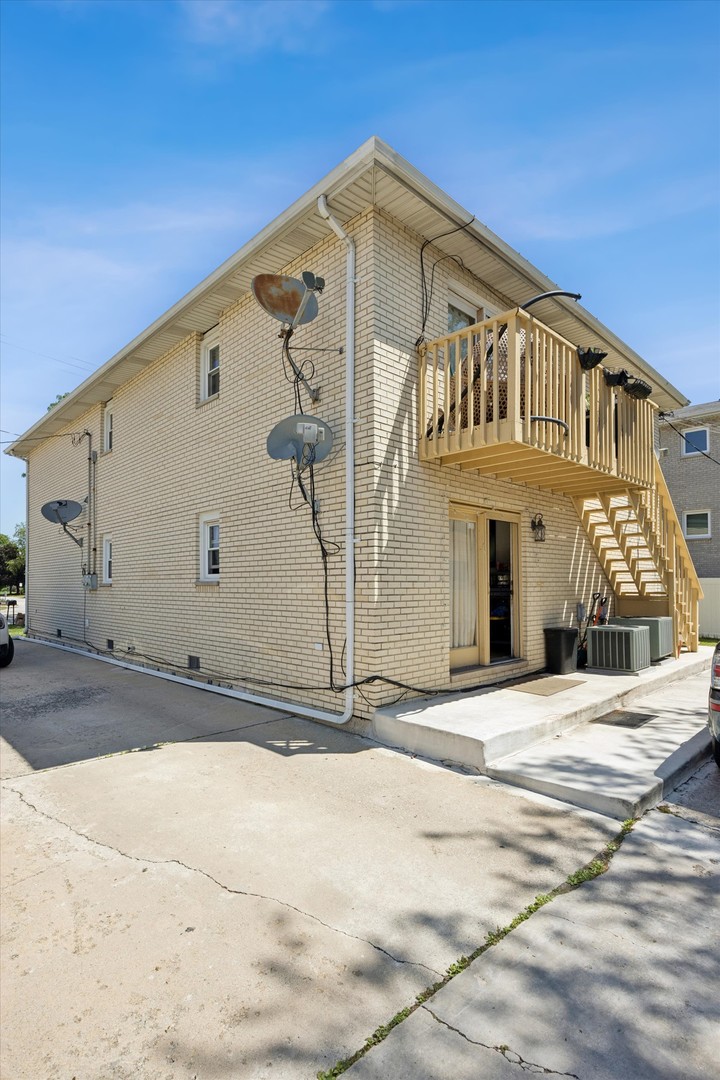 5407 W 87th Street, Oak Lawn, IL 60453
