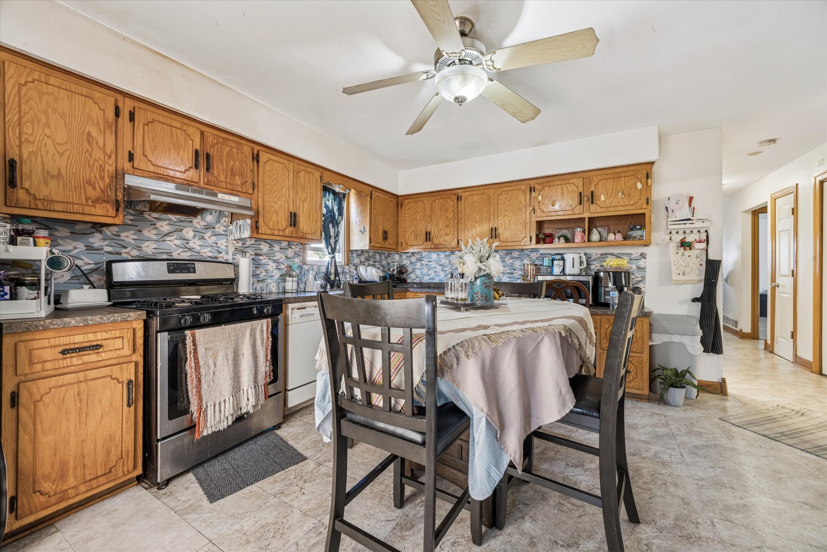 5407 W 87th Street, Oak Lawn, IL 60453