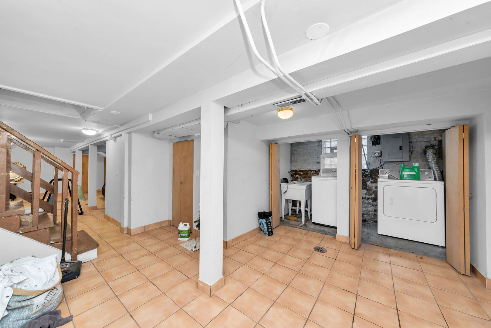 7717 S Luella Avenue, Chicago, IL 60649