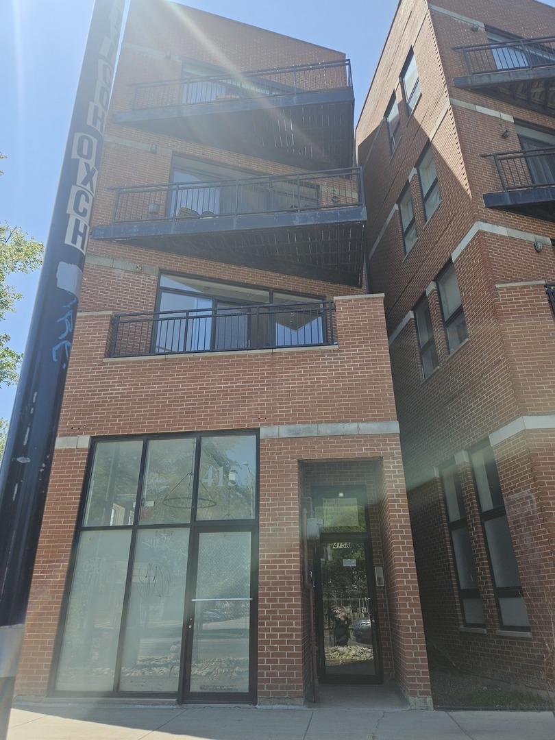 4156 S Western Avenue, Chicago, IL 60609