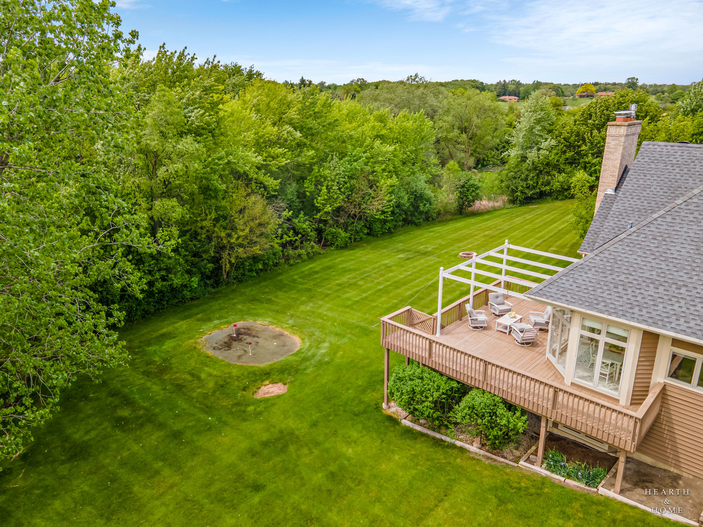 32 Rosewood Drive, Hawthorn Woods, IL 60047