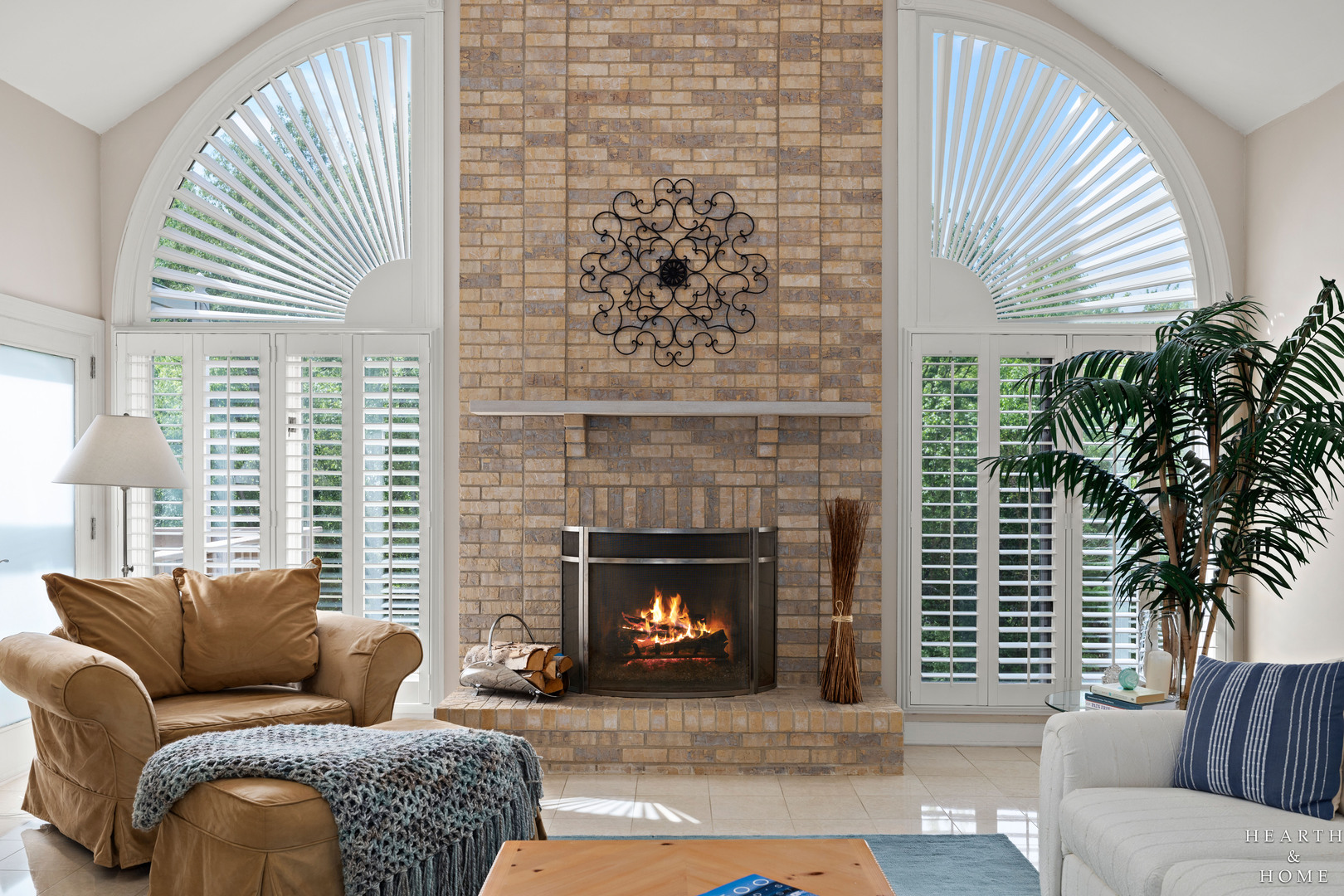 32 Rosewood Drive, Hawthorn Woods, IL 60047