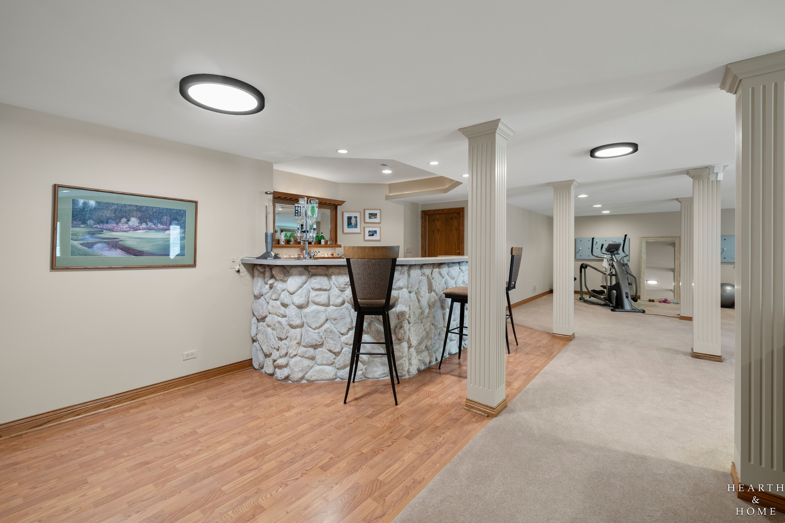 32 Rosewood Drive, Hawthorn Woods, IL 60047