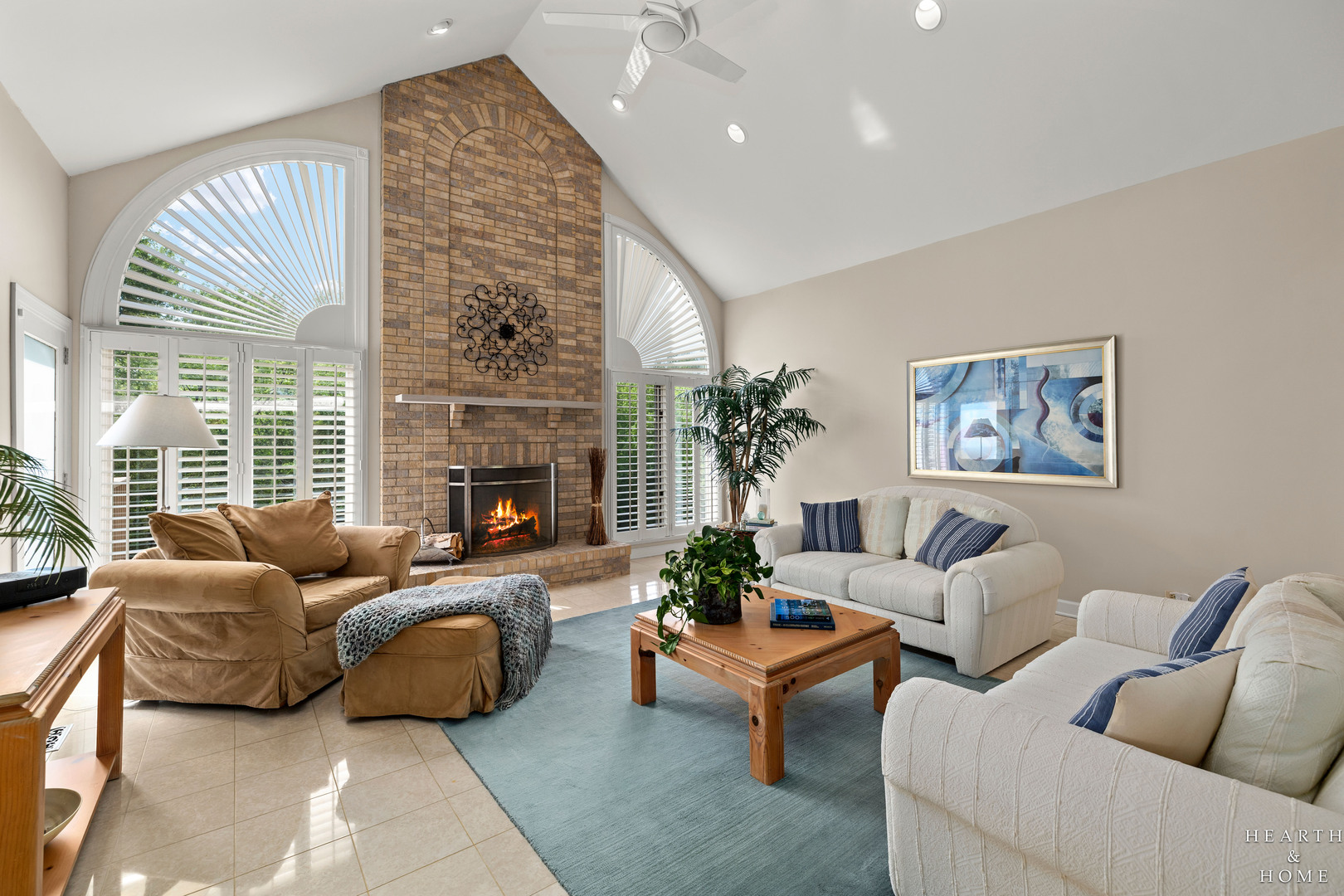 32 Rosewood Drive, Hawthorn Woods, IL 60047