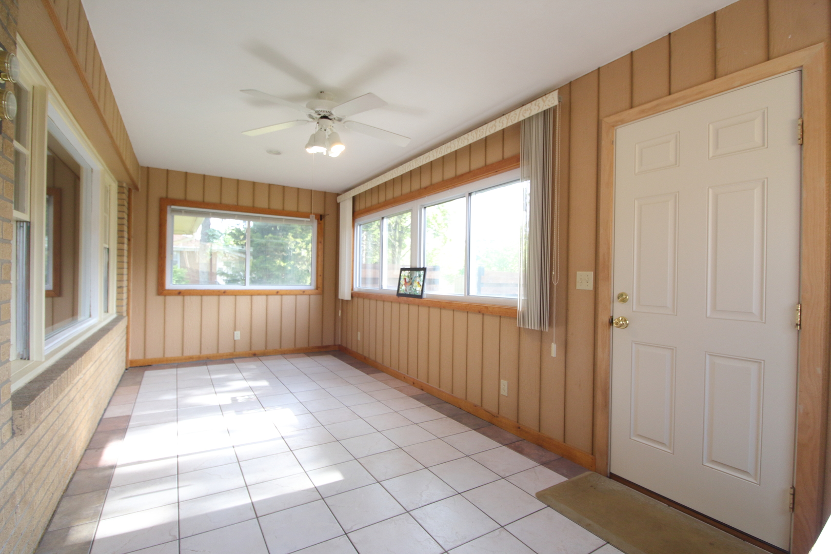 1112 Lexington Way, Rockford, IL 61108