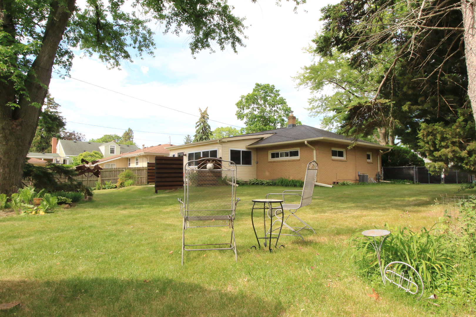 1112 Lexington Way, Rockford, IL 61108
