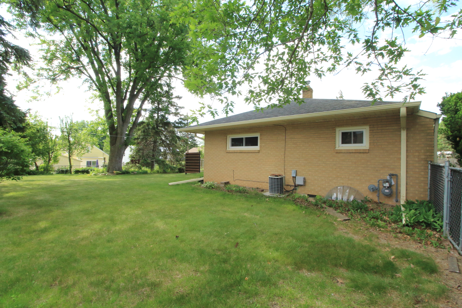 1112 Lexington Way, Rockford, IL 61108