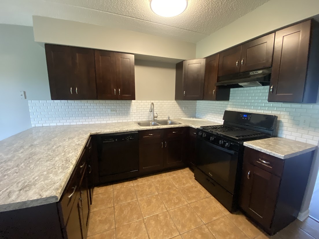 1338 S Lorraine Road #A, Wheaton, IL 60189