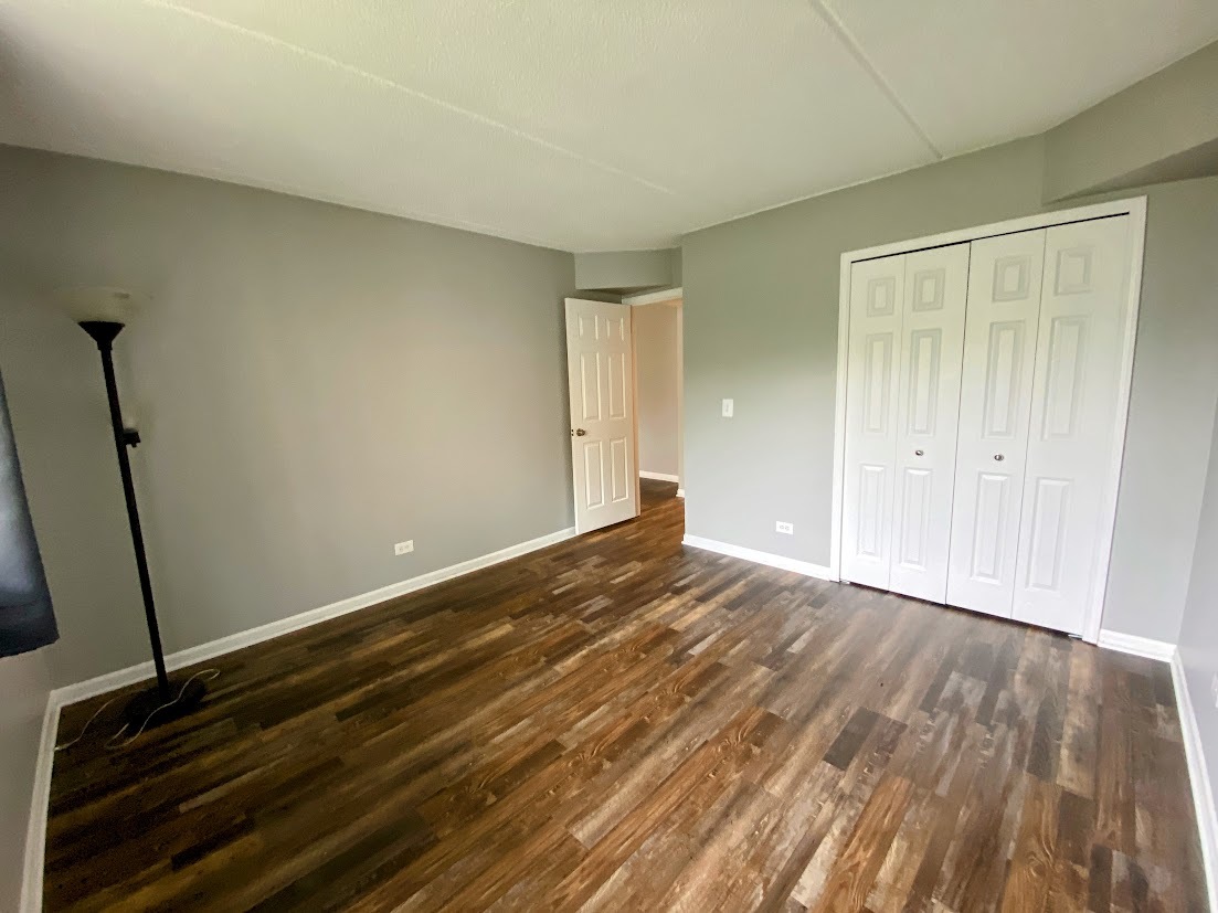 1338 S Lorraine Road #A, Wheaton, IL 60189