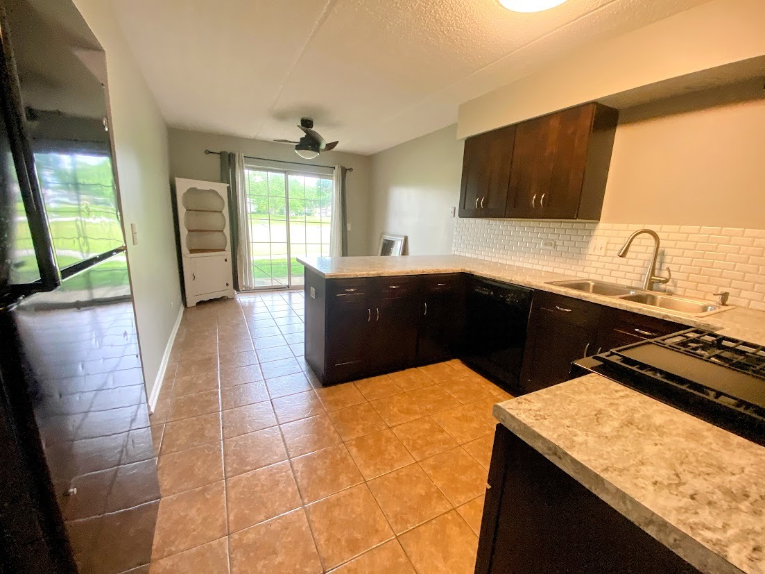 1338 S Lorraine Road #A, Wheaton, IL 60189