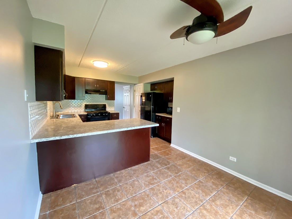 1338 S Lorraine Road #A, Wheaton, IL 60189