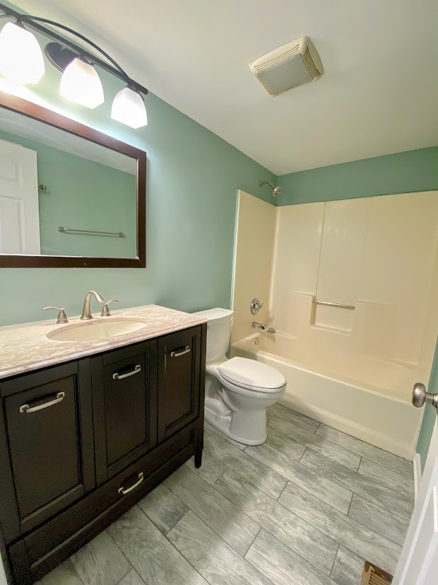 1338 S Lorraine Road #A, Wheaton, IL 60189