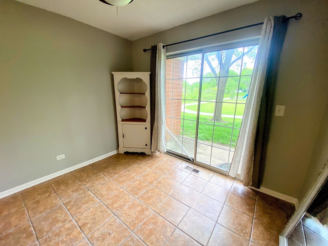 1338 S Lorraine Road #A, Wheaton, IL 60189