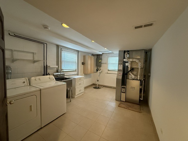 2185 Lee Street, Des Plaines, IL 60018