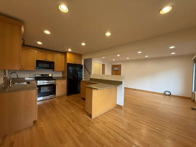 2185 Lee Street, Des Plaines, IL 60018