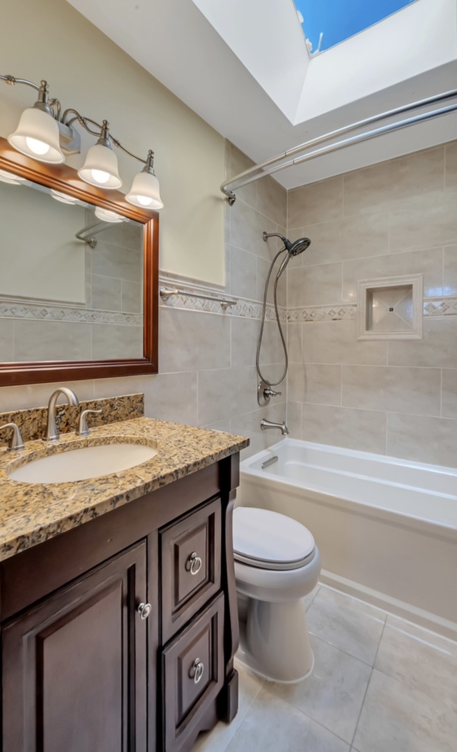 9041 Sunrise Lane, Orland Park, IL 60462