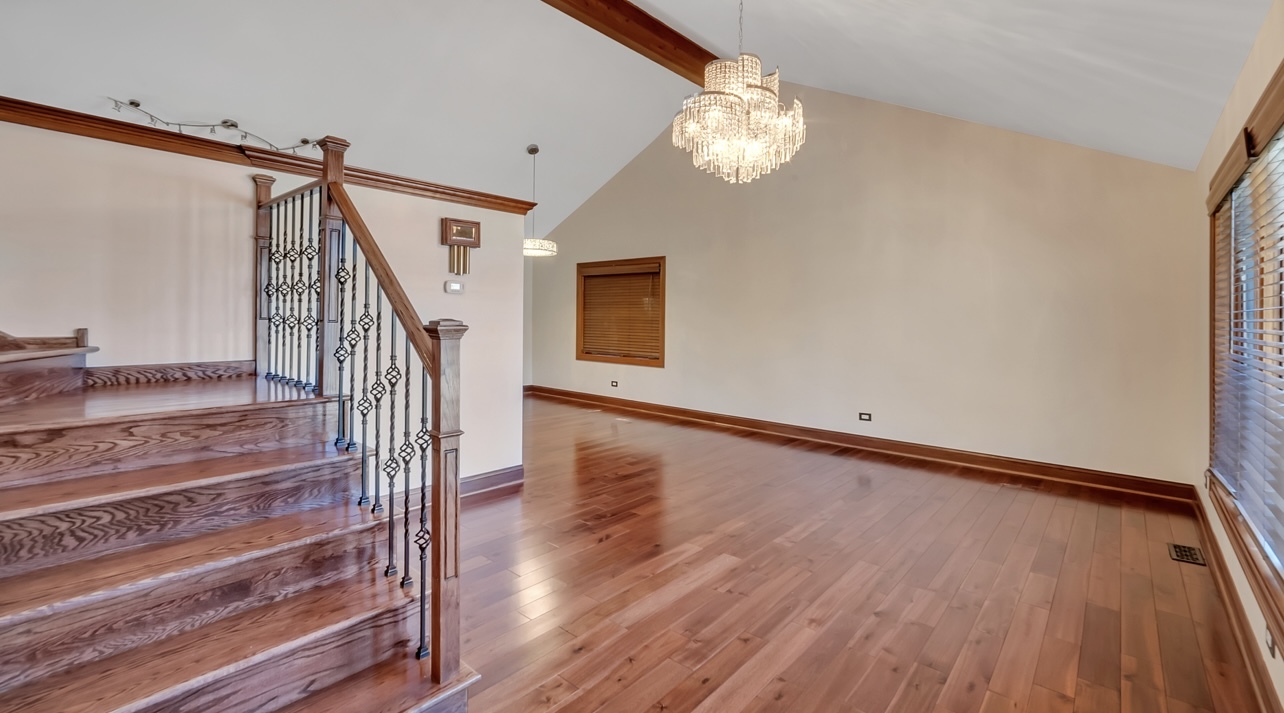 9041 Sunrise Lane, Orland Park, IL 60462