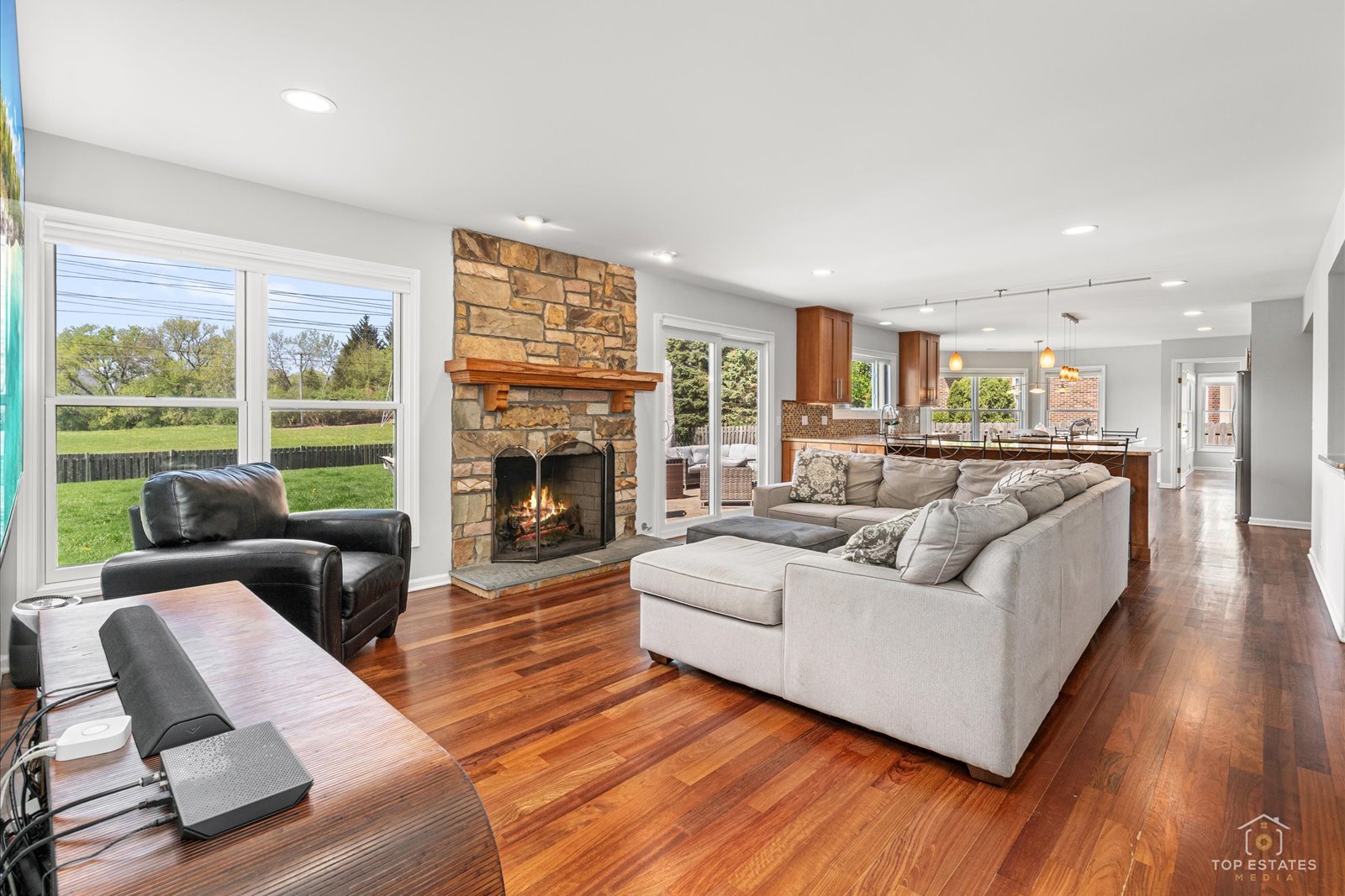 2116 Birchwood Lane, Buffalo Grove, IL 60089