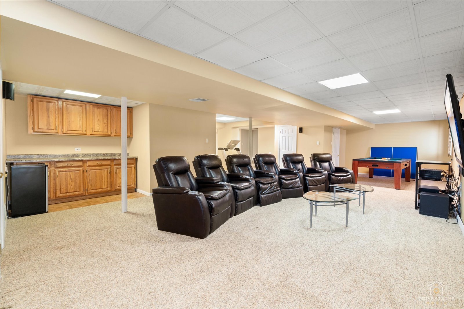 2116 Birchwood Lane, Buffalo Grove, IL 60089