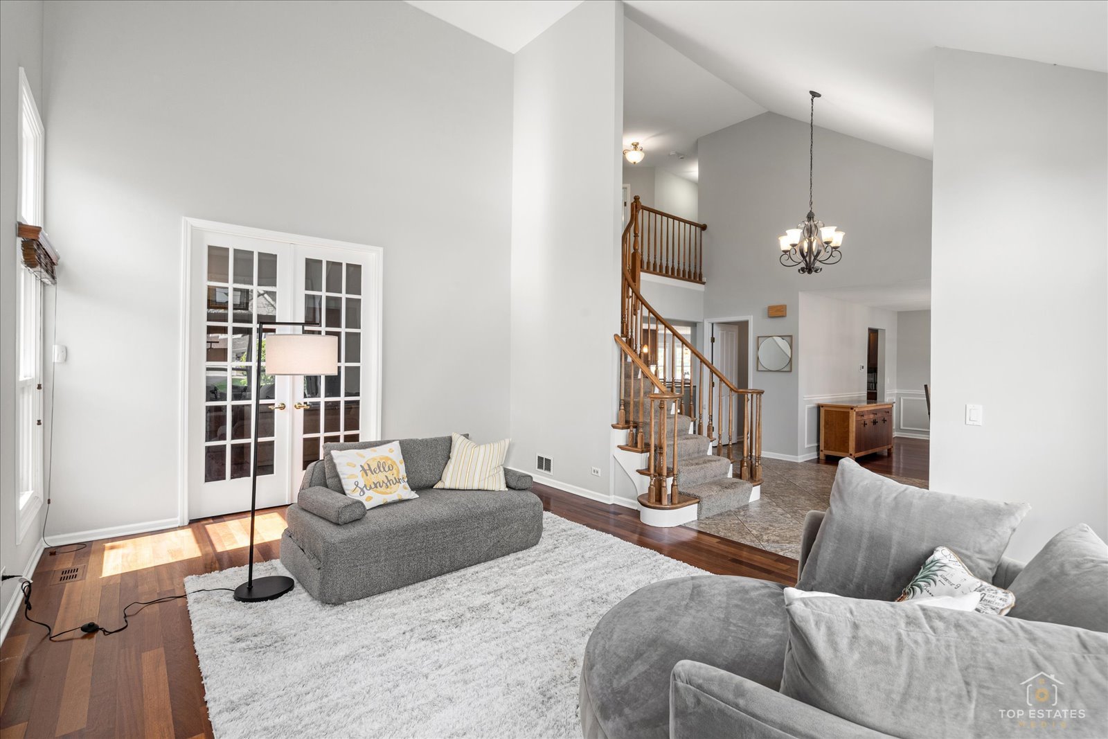 2116 Birchwood Lane, Buffalo Grove, IL 60089
