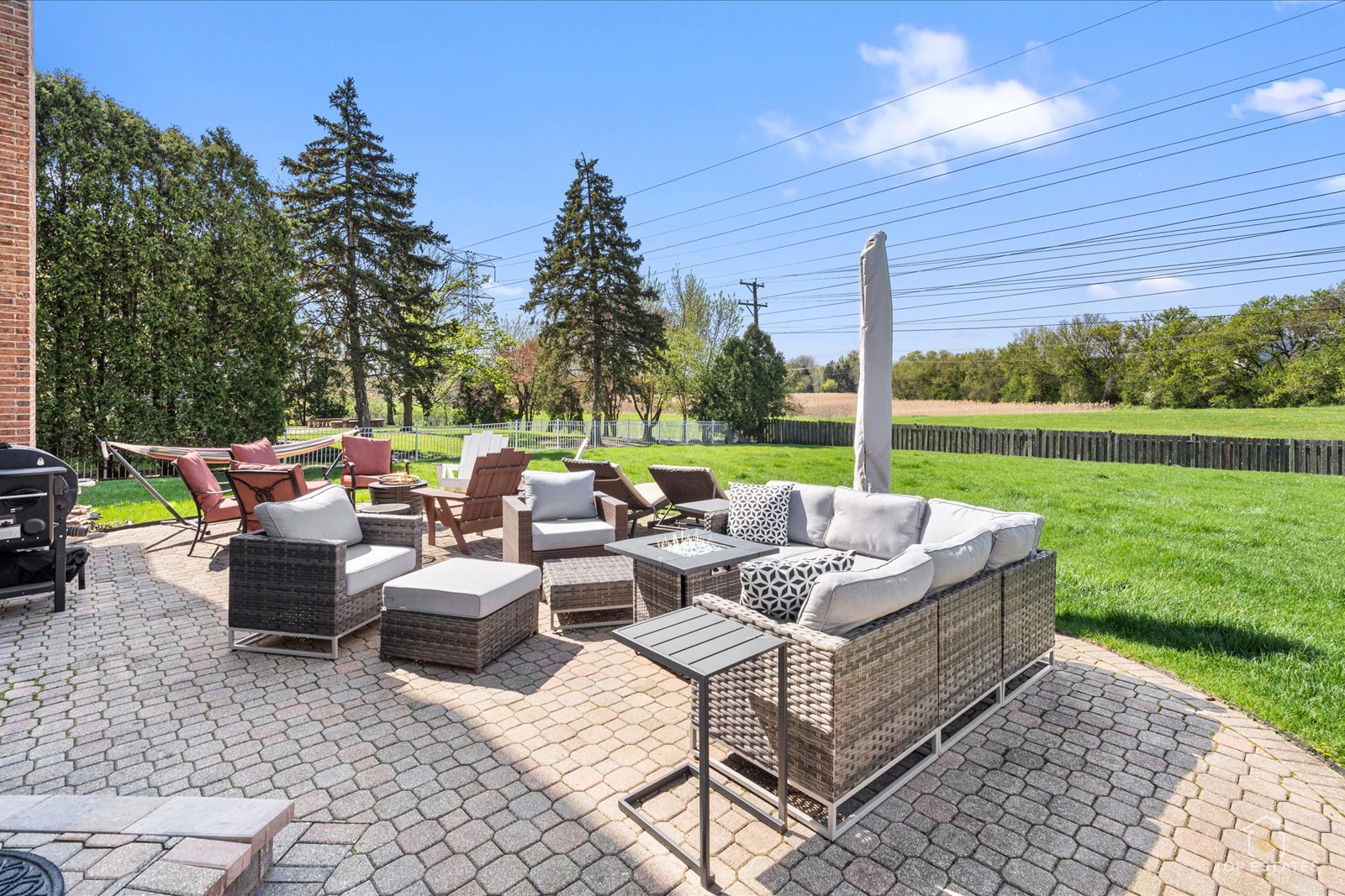 2116 Birchwood Lane, Buffalo Grove, IL 60089