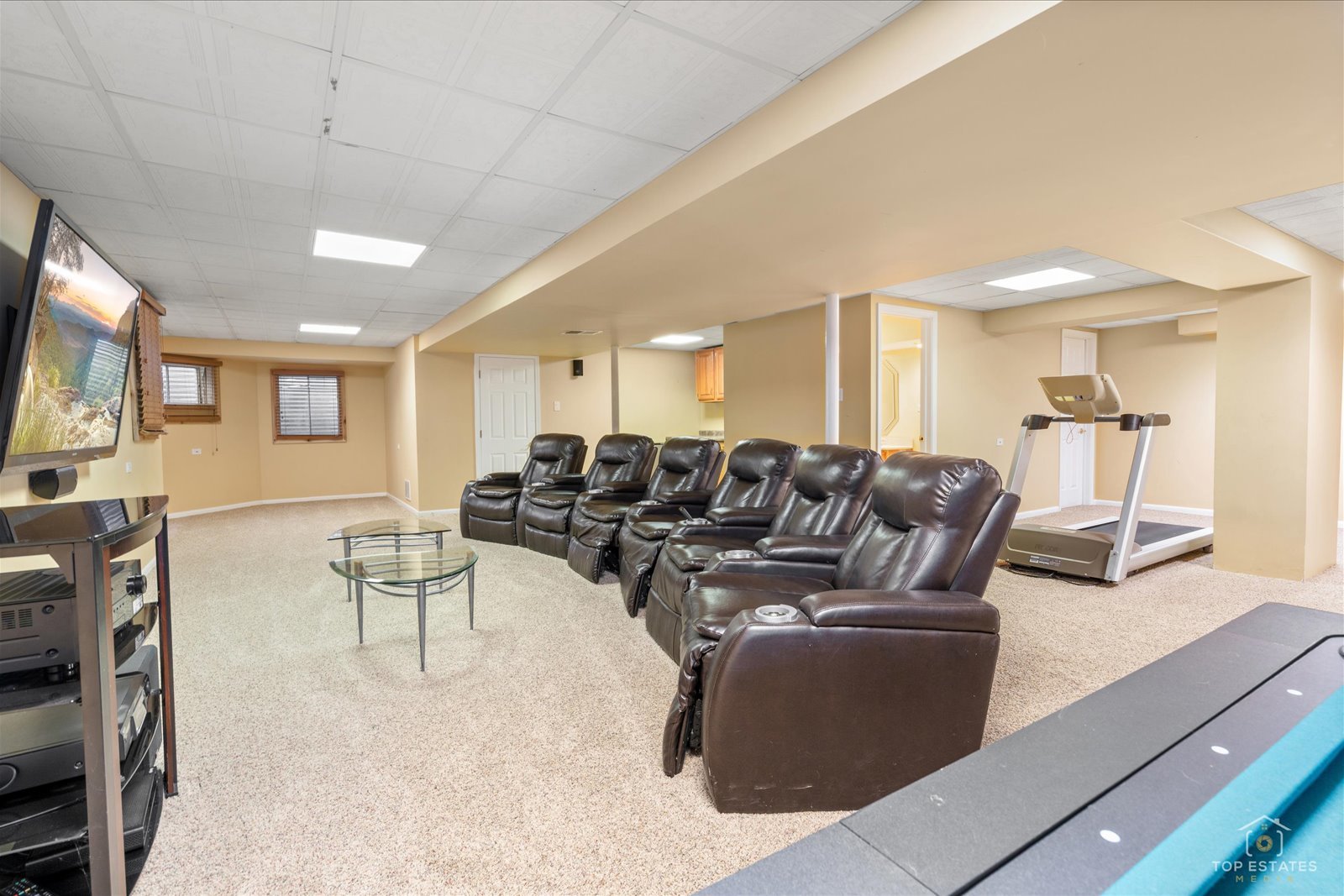 2116 Birchwood Lane, Buffalo Grove, IL 60089