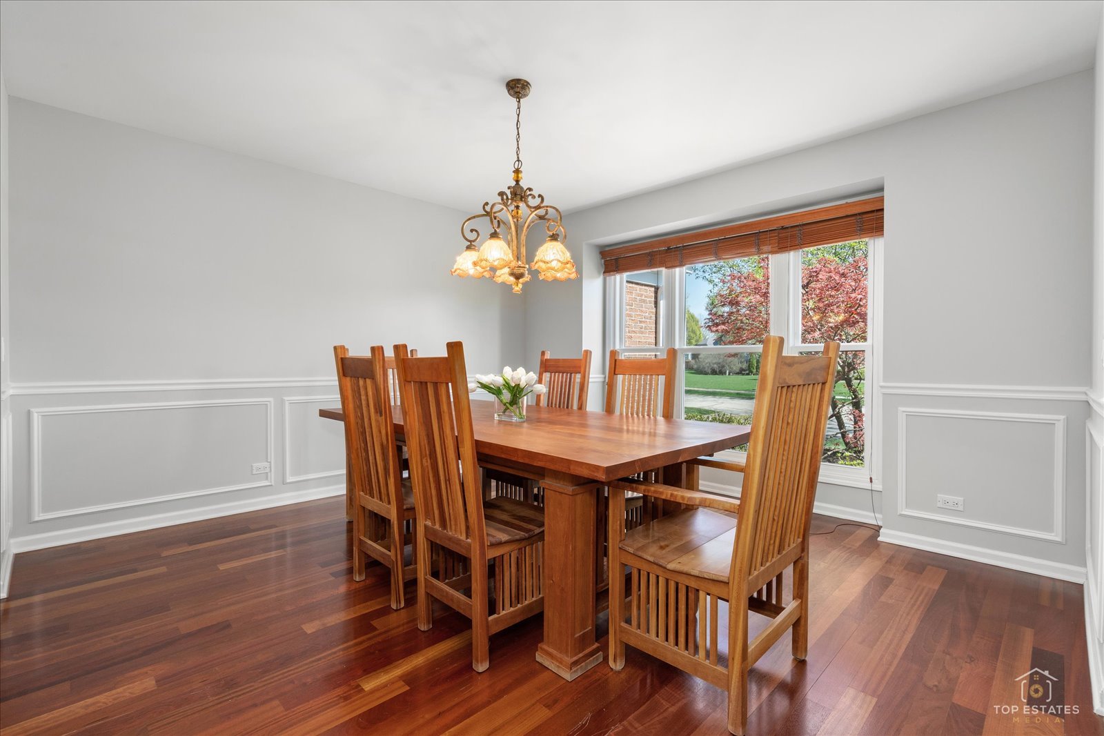 2116 Birchwood Lane, Buffalo Grove, IL 60089