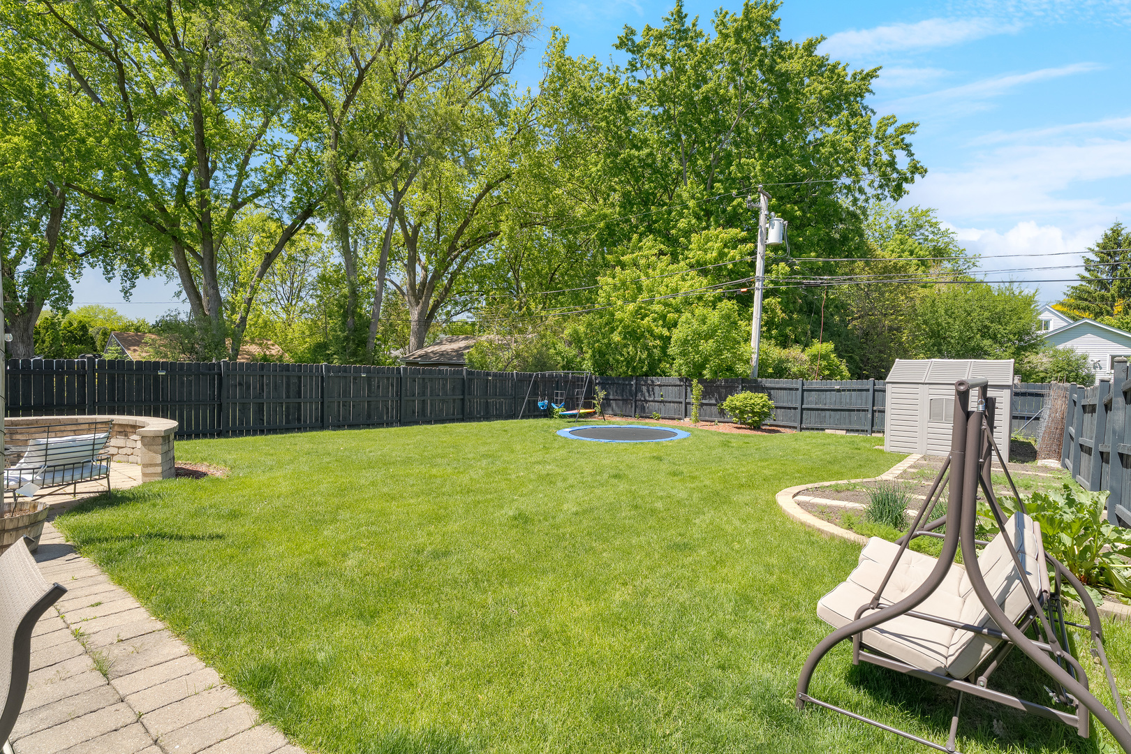 643 W Crockett Avenue, Elmhurst, IL 60126