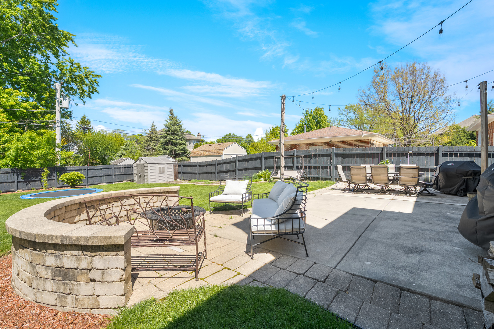 643 W Crockett Avenue, Elmhurst, IL 60126