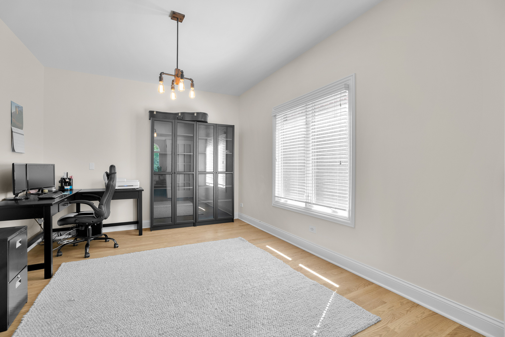 643 W Crockett Avenue, Elmhurst, IL 60126