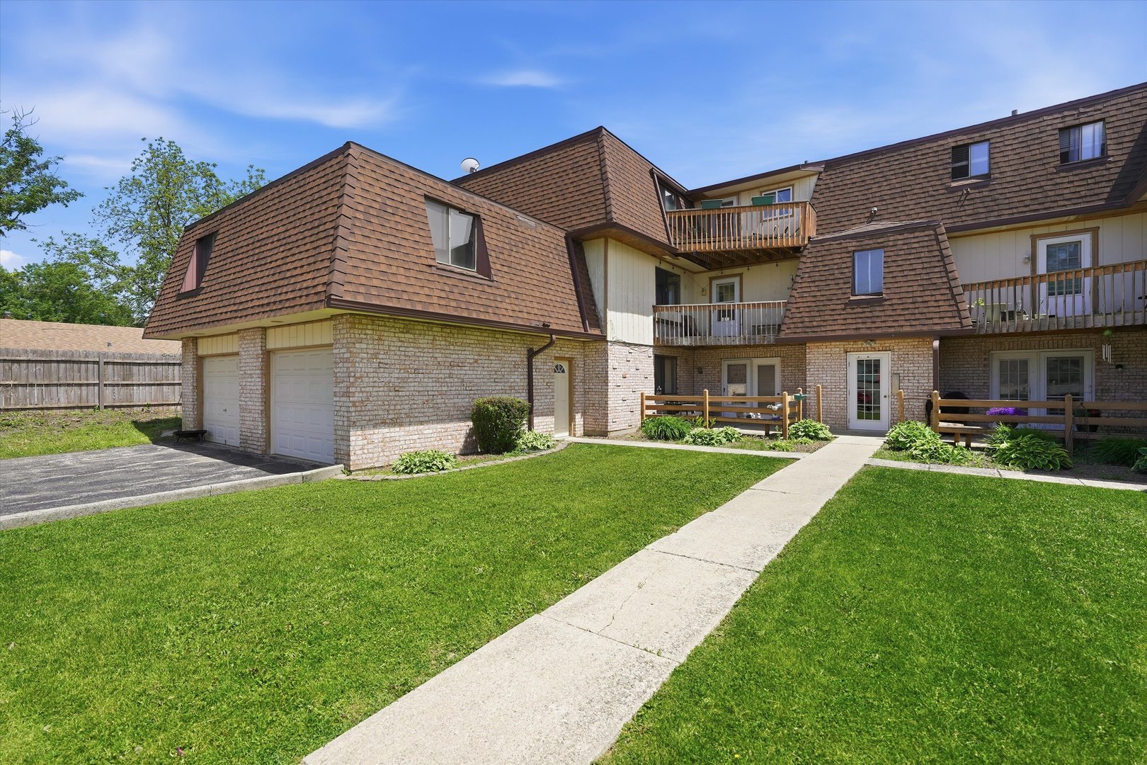 19444 Wolf Road #4, Mokena, IL 60448