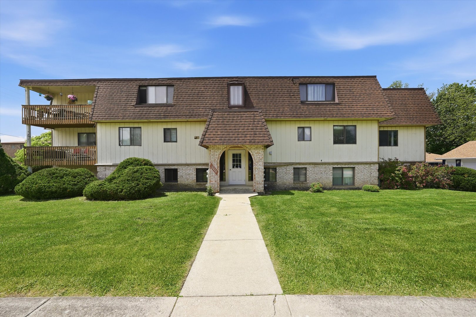 19444 Wolf Road #4, Mokena, IL 60448