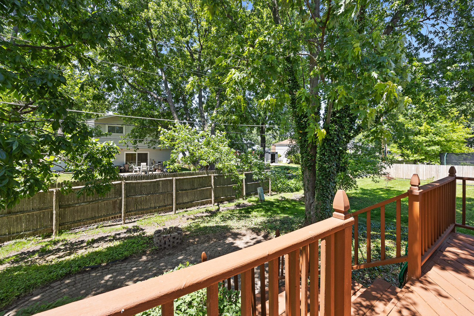 8100 Geneva Street, Woodridge, IL 60517