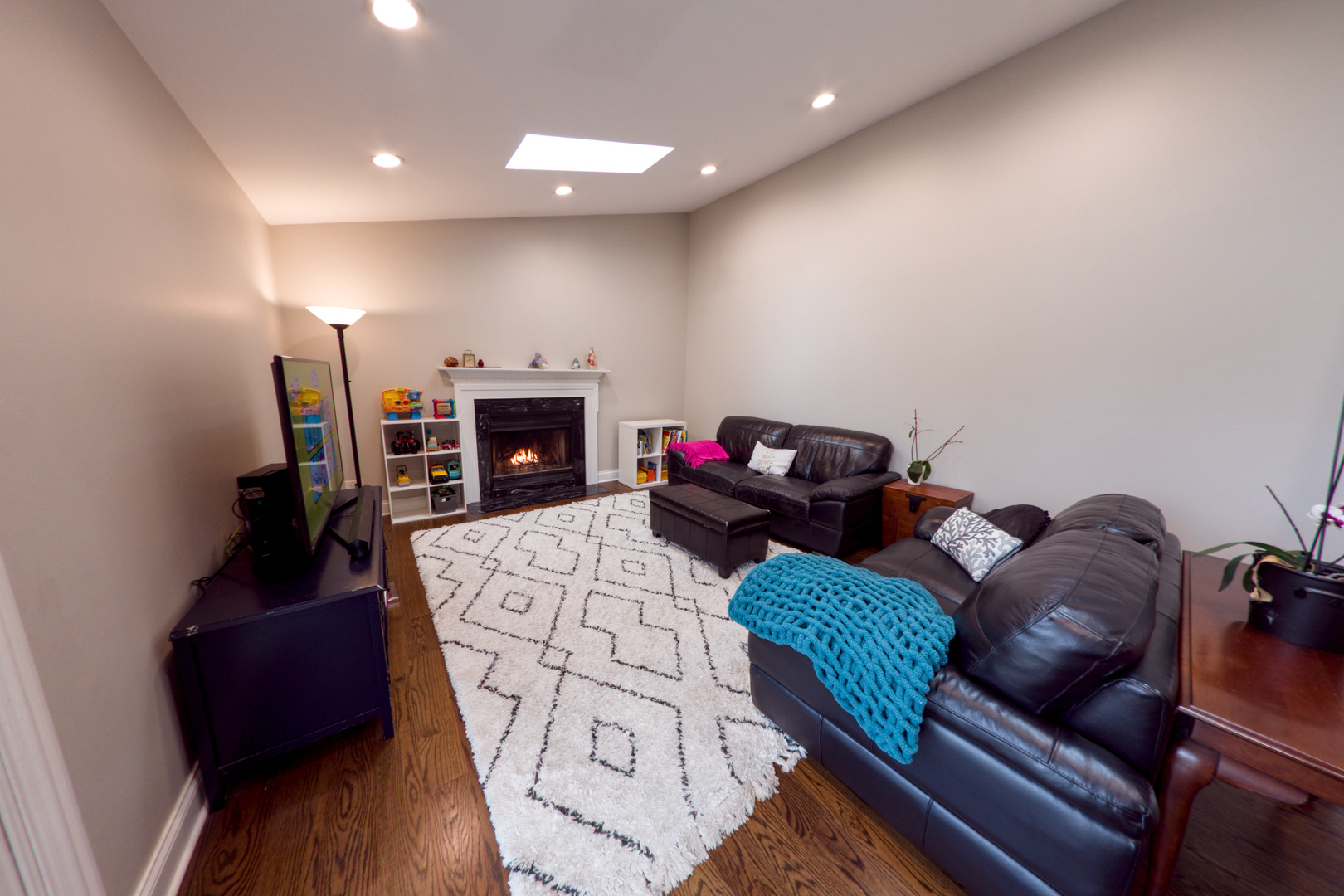 1284 Regent Drive, Mundelein, IL 60060
