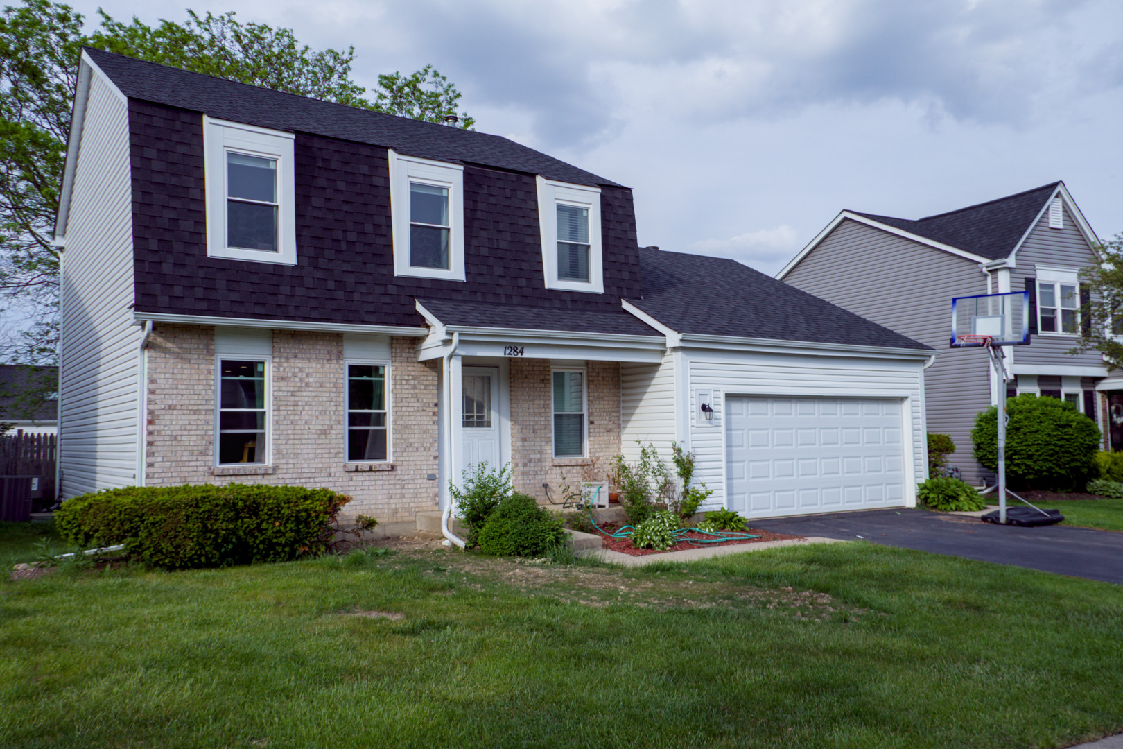 1284 Regent Drive, Mundelein, IL 60060