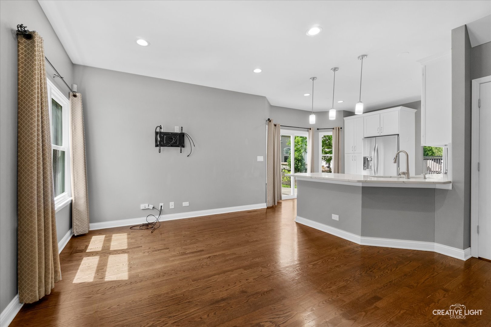 2143 Periwinkle Lane, Naperville, IL 60540
