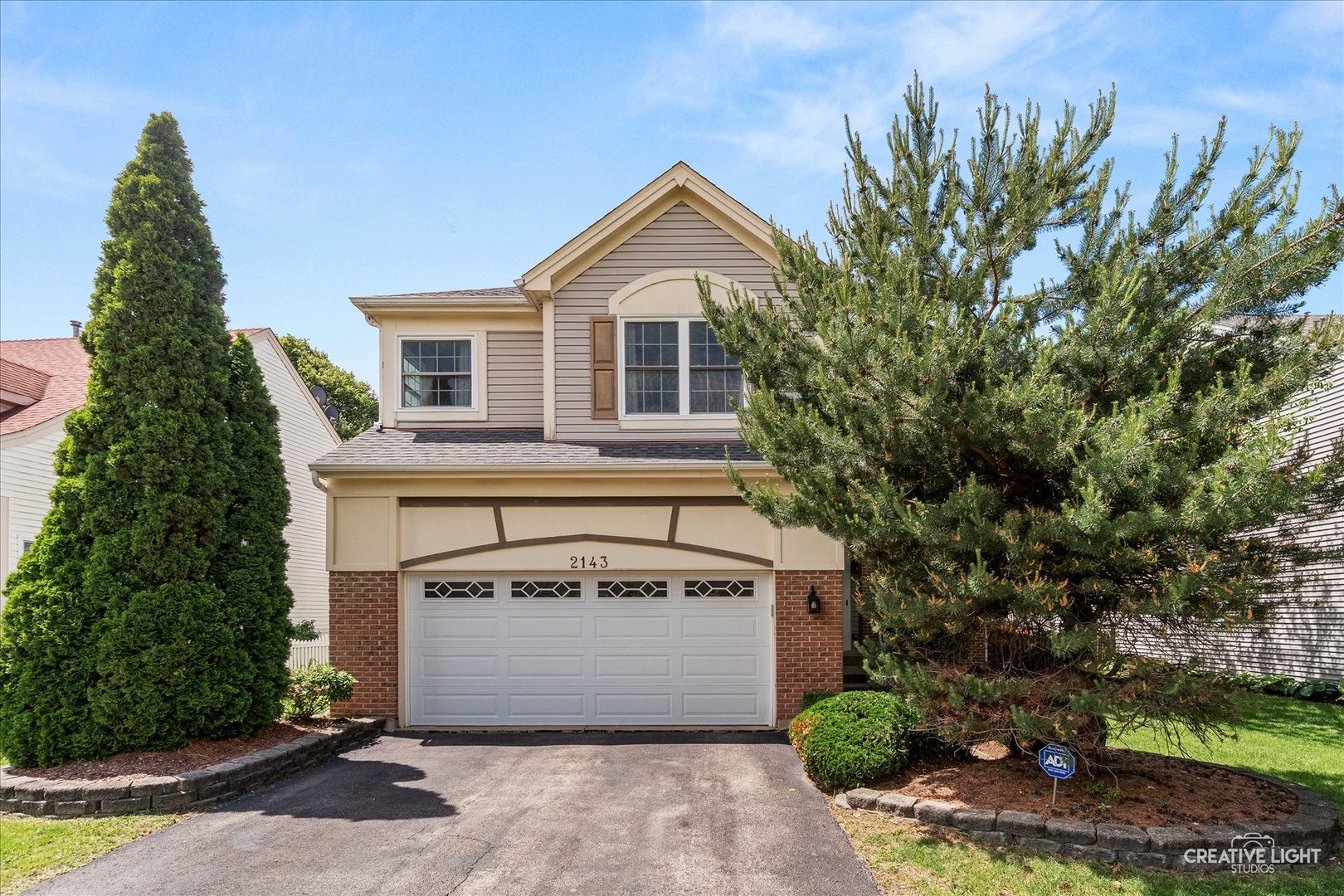 2143 Periwinkle Lane, Naperville, IL 60540