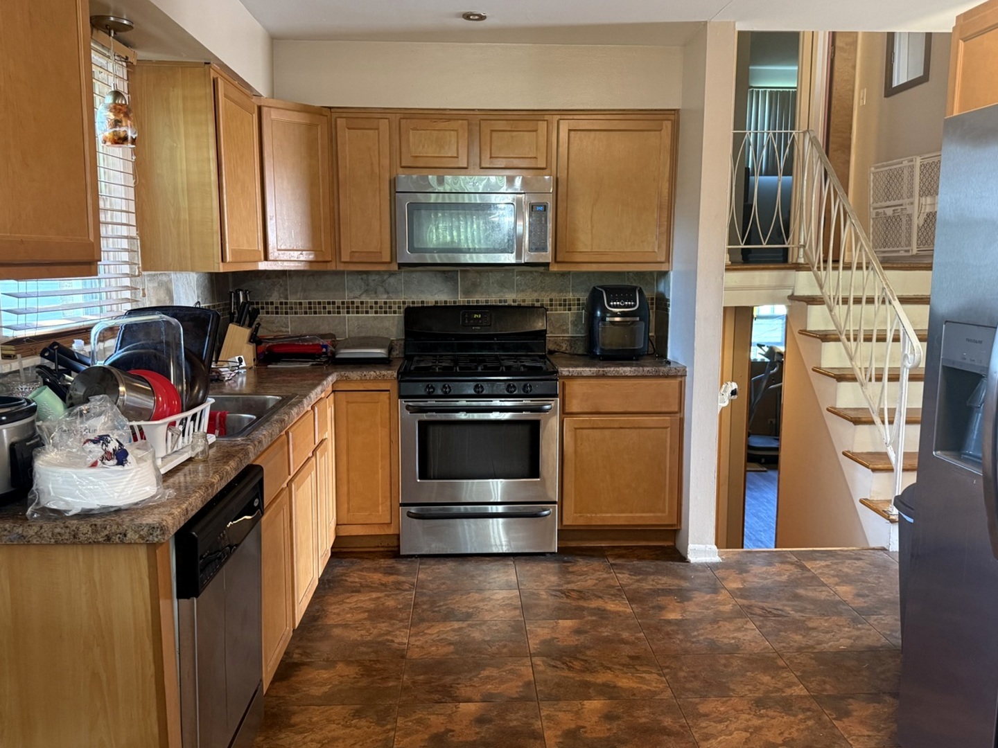 738 E 158th Street, South Holland, IL 60473