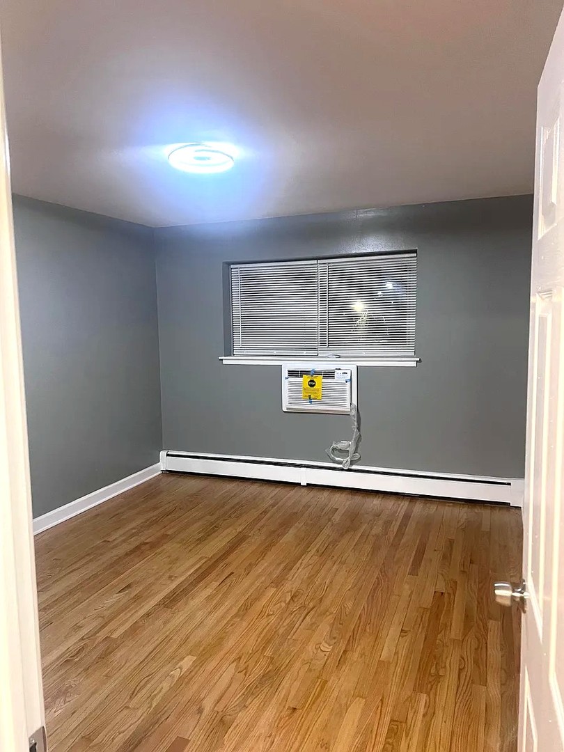 6619 N Sheridan Road #305, Chicago, IL 60626