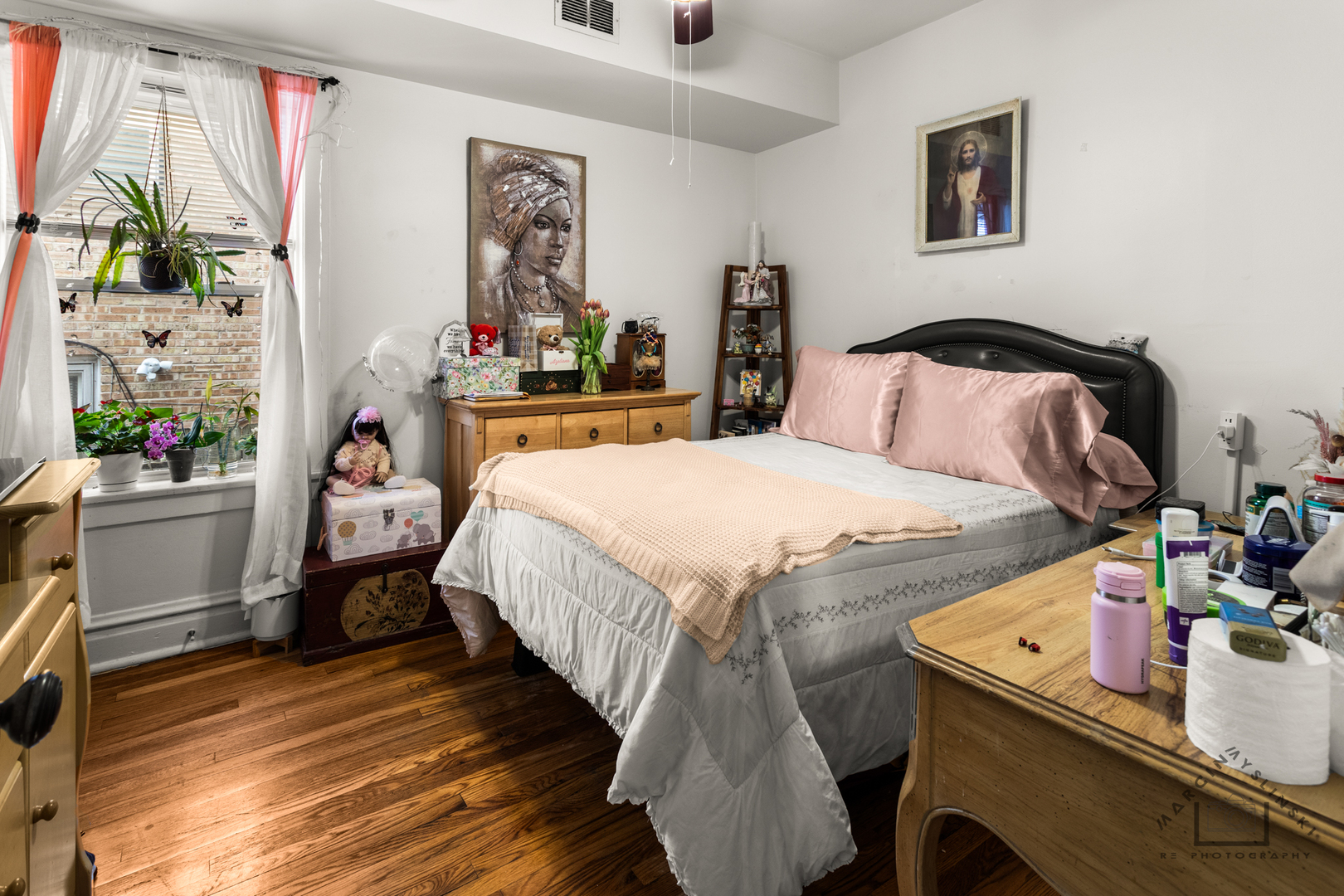 5041 W Agatite Avenue, Chicago, IL 60630