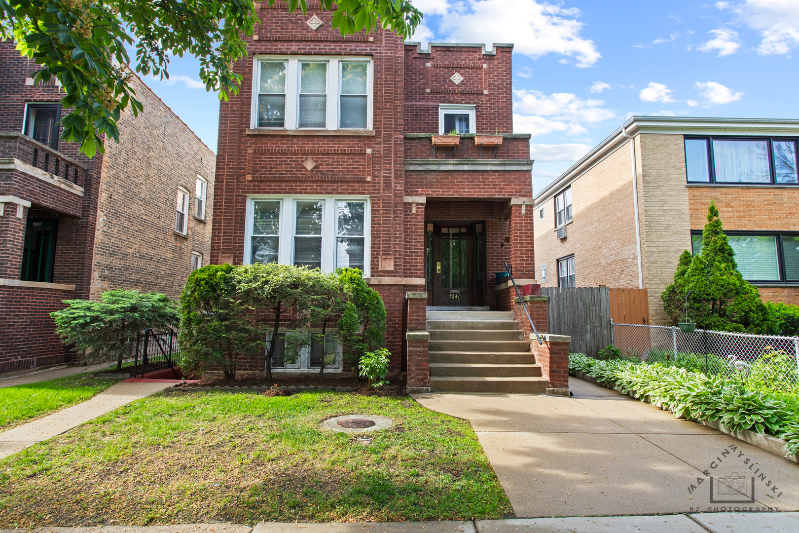 5041 W Agatite Avenue, Chicago, IL 60630