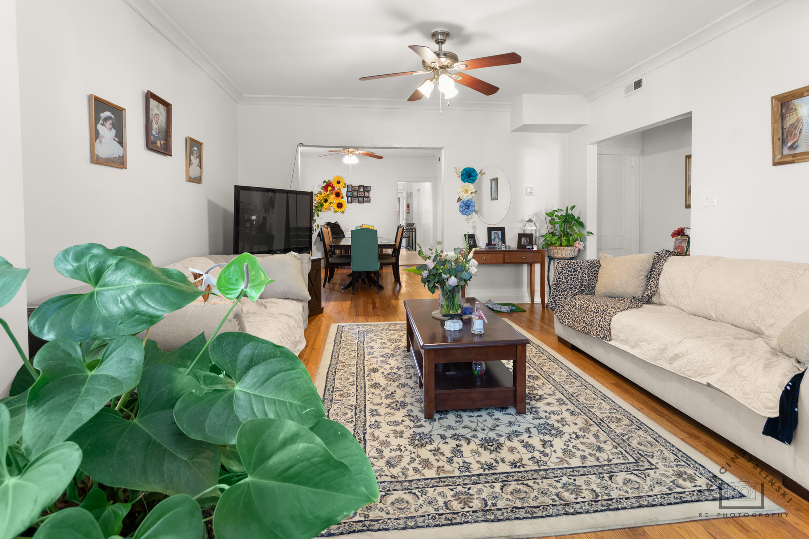 5041 W Agatite Avenue, Chicago, IL 60630